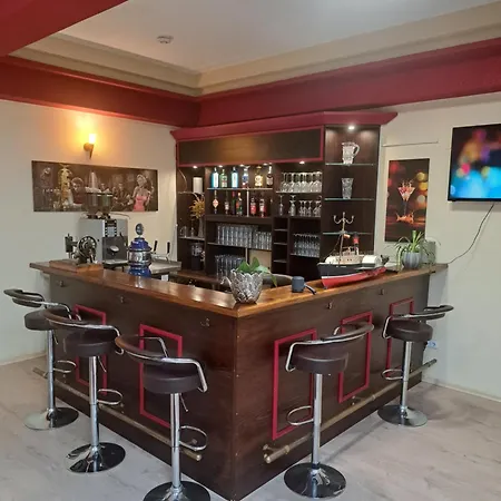 A8 Lukas Bei Blue 3* Аугсбург