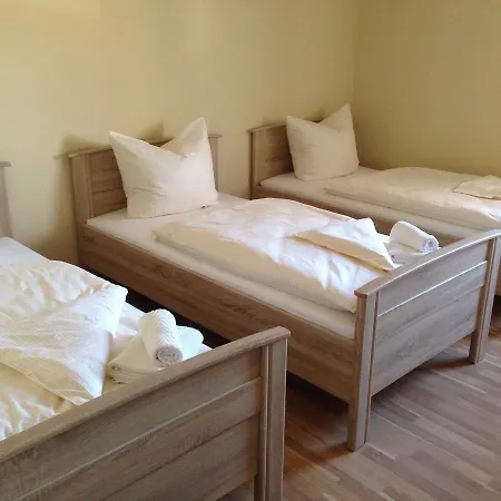 A8 Lukas Bei Blue Аугсбург